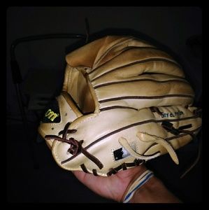 Baseball glove
